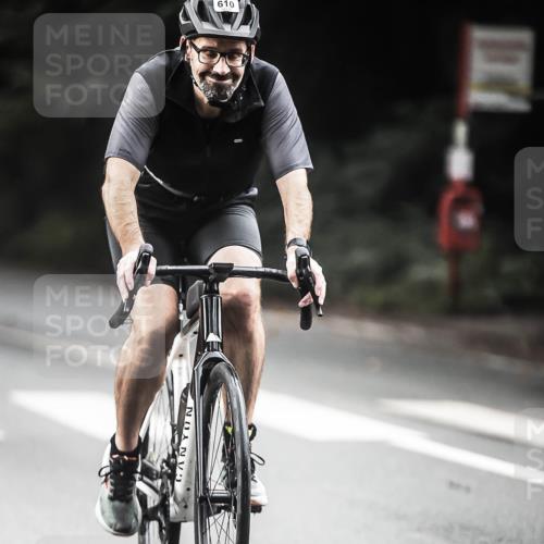 13.09.2026 - Stadtparktriathlon H.Heesch http://msf.ph/oto/10350037 13.09.2026 11:02:20 Radfahren 591, 610 meine-sportfotos.de