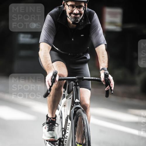 13.09.2026 - Stadtparktriathlon H.Heesch http://msf.ph/oto/10350045 13.09.2026 11:02:20 Radfahren 591, 610 meine-sportfotos.de