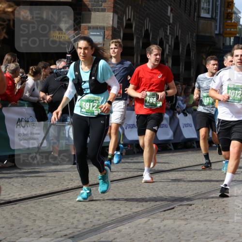13.09.2026 - 21. swb-Marathon Bremen Strokosch-Dieckow http://msf.ph/oto/10350050 13.09.2026 13:29:16 Ziel 430, 565, 687, 722, 725, 936, 1014, 1274, 1688, 2223, 2276, 2378, 2851, 2891, 3419, 3444, 3665, 3938, 4590, 5225, 5267, 5531, 5691, 5865, 6099, 6817, 6937, 6955, 7134, 7527, 8984, 8985, 9562, 13174, 132, 596, 651, 1083, 1365, 1387, 2076, 2301, 2742, 2957, 3258, 3721, 3846, 3912, 4541, 5244, 5599, 6103, 6499, 6690, 7013, 7426, 7631, 7649, 7860, 8007, 8009, 8066, 8099, 8277, 8338, 8675, 8831, 9889 meine-sportfotos.de