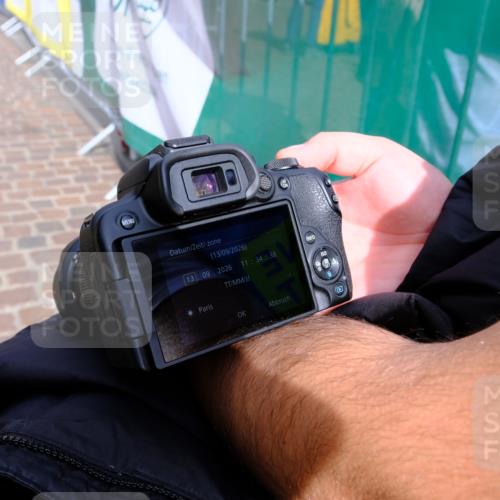 13.09.2026 - 21. swb-Marathon Bremen Tim E. http://msf.ph/oto/10350086 13.09.2026 11:35:18 Ziel  meine-sportfotos.de