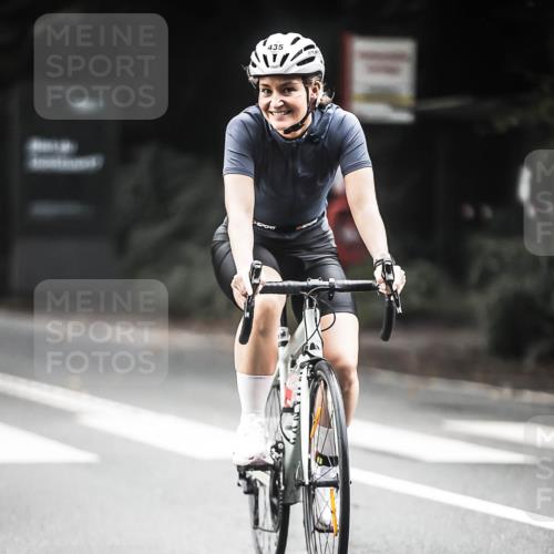 13.09.2026 - Stadtparktriathlon H.Heesch http://msf.ph/oto/10350111 13.09.2026 11:02:34 Radfahren 435, 531, 557, 572, 596, 618, 671 meine-sportfotos.de