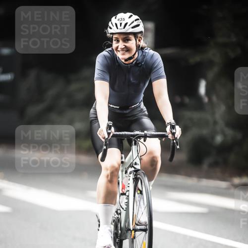 13.09.2026 - Stadtparktriathlon H.Heesch http://msf.ph/oto/10350117 13.09.2026 11:02:34 Radfahren 435, 531, 557, 572, 596, 618, 671 meine-sportfotos.de
