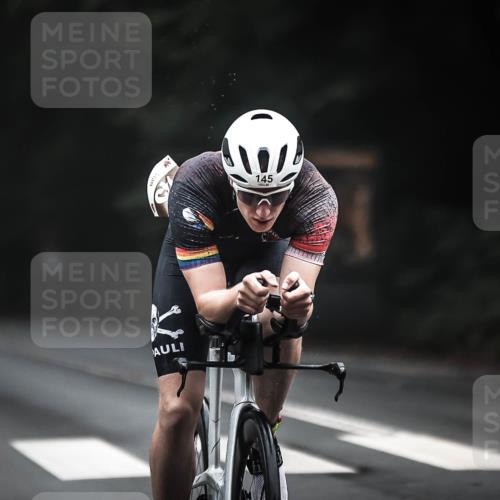 13.09.2026 - Stadtparktriathlon H.Heesch http://msf.ph/oto/10350178 13.09.2026 09:18:11 Radfahren 145, 209 meine-sportfotos.de