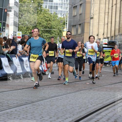 13.09.2026 - 21. swb-Marathon Bremen Strokosch-Dieckow http://msf.ph/oto/10350187 13.09.2026 10:54:29 Ziel 10359, 10822, 10947, 10996, 11010, 11118, 11290, 11329, 11361, 11476, 11765, 11843, 11989, 11998, 12356, 12435, 13531, 10410, 10589, 10608, 10704, 11039, 11040, 11174, 11389, 11874, 12038, 12519, 13526 meine-sportfotos.de