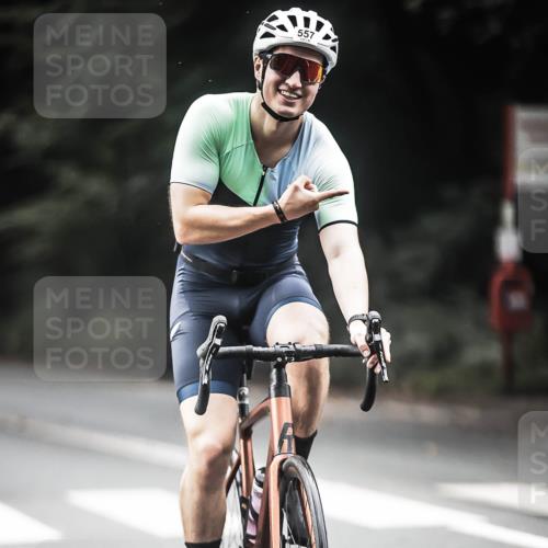 13.09.2026 - Stadtparktriathlon H.Heesch http://msf.ph/oto/10350205 13.09.2026 11:02:41 Radfahren 371, 403, 513, 531, 557, 572, 637, 671, 672 meine-sportfotos.de