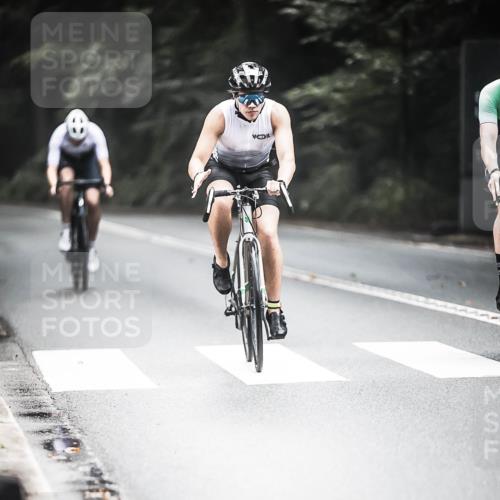 13.09.2026 - Stadtparktriathlon H.Heesch http://msf.ph/oto/10350296 13.09.2026 11:02:47 Radfahren 371, 403, 473, 513, 520, 546, 637, 672 meine-sportfotos.de
