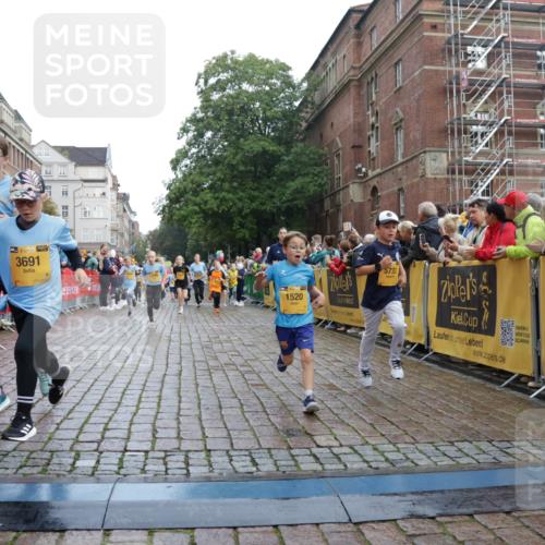 13.09.2026 - Kiel Lauf Yannick Fuchs http://msf.ph/oto/10350371 13.09.2026 08:57:28 Ziel 160, 700, 1546, 1769, 2128, 2129, 3382, 4834, 5006, 5984, 6459, 7478, 7715, 9062, 10876, 10892, 11356, 81, 2384, 3034, 3161, 3305, 3665, 4558, 4908, 5003, 5223, 5340, 5719, 5809, 6361, 6807, 7559, 7752, 7927, 8341, 9307, 9542, 9564, 9940, 10321, 10603, 11423, 11495, 11558, 12062, 12215, 12455, 12512, 406, 689, 1051, 1520, 1714, 2439, 3359, 3375, 3691, 4182, 4321, 4382, 4383, 5219, 5244, 5733, 5762, 5765, 7058, 7547, 7608, 7609, 9870, 81 meine-sportfotos.de