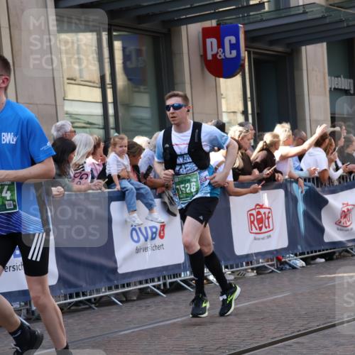 13.09.2026 - 21. swb-Marathon Bremen Strokosch-Dieckow http://msf.ph/oto/10350385 13.09.2026 13:31:43 Ziel 578, 846, 2310, 2934, 3205, 3278, 3946, 4030, 4566, 4797, 4979, 4998, 5158, 5325, 5628, 6116, 6354, 7182, 7242, 7526, 7790, 7818, 8048, 8247, 8610, 8970, 9016, 9188, 9394, 9640, 9785, 13231, 310, 922, 1600, 1627, 2602, 2707, 3115, 3152, 3239, 3244, 3278, 3343, 3392, 3579, 3858, 3859, 3989, 4164, 4258, 4273, 4692, 4889, 4998, 5158, 5363, 5426, 5899, 6039, 6062, 6100, 6193, 6213, 6354, 6581, 6602, 7032, 7260, 7608, 7941, 8042, 8205 meine-sportfotos.de