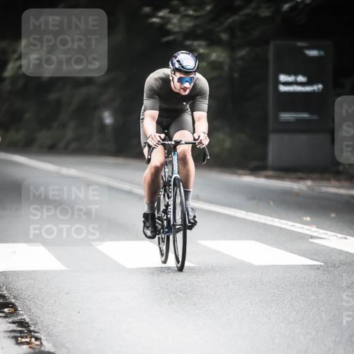 13.09.2026 - Stadtparktriathlon H.Heesch http://msf.ph/oto/10350390 13.09.2026 11:03:00 Radfahren 571, 640, 666, 708 meine-sportfotos.de