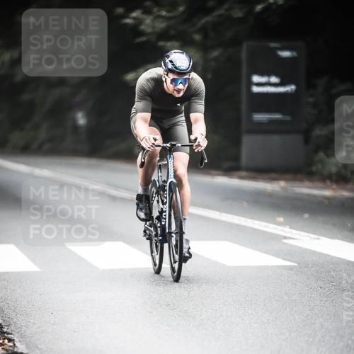 13.09.2026 - Stadtparktriathlon H.Heesch http://msf.ph/oto/10350396 13.09.2026 11:03:00 Radfahren 571, 640, 666, 708 meine-sportfotos.de