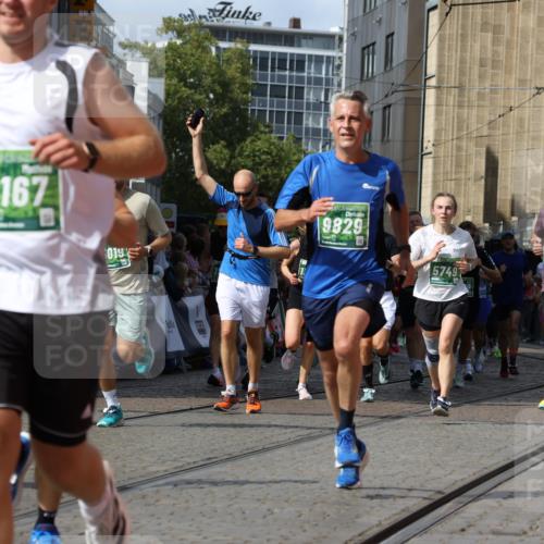 13.09.2026 - 21. swb-Marathon Bremen Strokosch-Dieckow http://msf.ph/oto/10350409 13.09.2026 13:32:58 Ziel 1437, 1687, 2292, 2293, 2611, 2992, 3354, 3429, 3878, 3895, 4263, 4323, 4380, 4862, 5009, 5398, 5581, 5657, 6583, 6593, 6718, 6760, 7016, 7173, 7466, 7758, 7990, 8344, 8367, 8506, 8957, 9040, 9175, 2393, 2440, 2818, 2959, 3404, 3710, 4260, 4408, 4659, 5191, 5324, 5395, 5410, 5706, 5749, 5981, 7788, 7830, 8061, 9269, 9292, 9829, 13019, 13028, 13039, 13092, 13093, 13101, 13146 meine-sportfotos.de