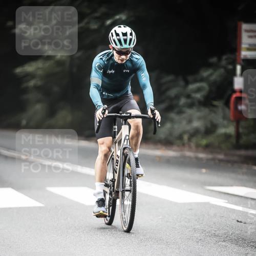 13.09.2026 - Stadtparktriathlon H.Heesch http://msf.ph/oto/10350459 13.09.2026 11:03:10 Radfahren 519 meine-sportfotos.de