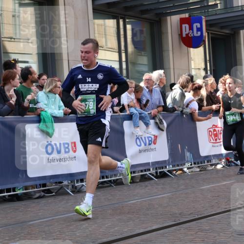 13.09.2026 - 21. swb-Marathon Bremen Strokosch-Dieckow http://msf.ph/oto/10350494 13.09.2026 13:31:47 Ziel 578, 846, 1369, 2310, 2934, 3205, 3650, 3946, 4057, 4566, 4797, 4979, 5325, 5628, 6116, 6258, 6475, 6857, 6875, 7182, 7242, 7526, 7553, 7818, 8048, 8247, 8610, 8970, 9016, 9394, 9640, 13029, 13182, 310, 578, 922, 1600, 2707, 3115, 3239, 3244, 3278, 3579, 3858, 3859, 3989, 4030, 4164, 4258, 4273, 4692, 4889, 4998, 5158, 5363, 5426, 5899, 6039, 6062, 6100, 6193, 6213, 6354, 6581, 6602, 7032, 7242, 7260, 7608, 7941, 8042, 8205 meine-sportfotos.de