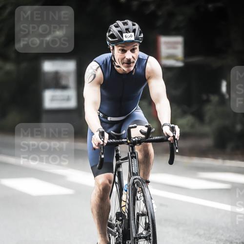 13.09.2026 - Stadtparktriathlon H.Heesch http://msf.ph/oto/10350497 13.09.2026 11:03:21 Radfahren 679, 1799 meine-sportfotos.de