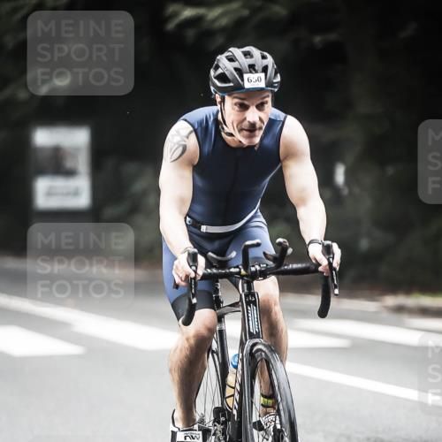 13.09.2026 - Stadtparktriathlon H.Heesch http://msf.ph/oto/10350501 13.09.2026 11:03:21 Radfahren 679, 1799 meine-sportfotos.de