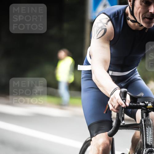 13.09.2026 - Stadtparktriathlon H.Heesch http://msf.ph/oto/10350522 13.09.2026 11:03:22 Radfahren 679, 1799 meine-sportfotos.de