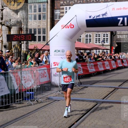 13.09.2026 - 21. swb-Marathon Bremen Tim E. http://msf.ph/oto/10350556 13.09.2026 12:20:00 Ziel  meine-sportfotos.de