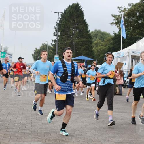 13.09.2026 - Kiel Lauf Andreas Tolksdorf http://msf.ph/oto/10350565 13.09.2026 09:55:31 Kiellinie 39, 7380, 13, 4511, 7200 meine-sportfotos.de