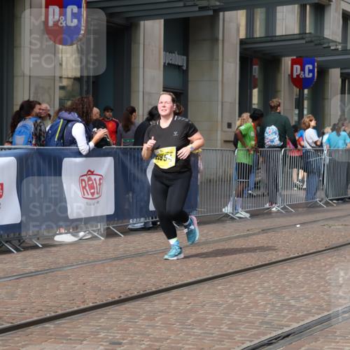 13.09.2026 - 21. swb-Marathon Bremen Strokosch-Dieckow http://msf.ph/oto/10350580 13.09.2026 11:13:23 Ziel 10330, 10484, 10545, 10766, 10883, 10889, 11078, 11084, 11392, 11954, 11999, 12010, 12280, 12460, 10804, 11048, 11357, 11670, 12393, 12418, 12460, 12521 meine-sportfotos.de