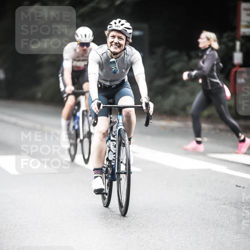 13.09.2026 - Stadtparktriathlon H.Heesch http://msf.ph/oto/10350620 13.09.2026 11:03:41 Radfahren 445, 470, 540, 547, 612, 683, 690 meine-sportfotos.de