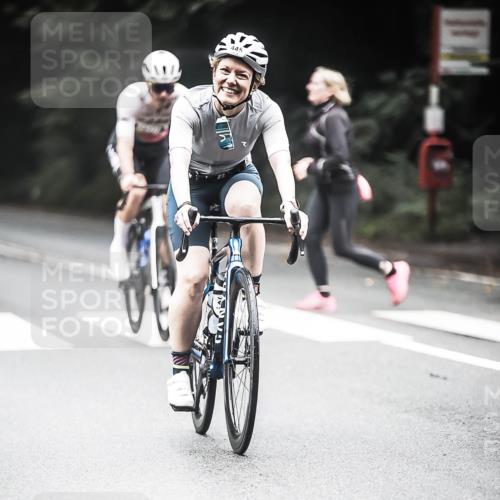 13.09.2026 - Stadtparktriathlon H.Heesch http://msf.ph/oto/10350625 13.09.2026 11:03:41 Radfahren 445, 470, 540, 547, 612, 683, 690 meine-sportfotos.de
