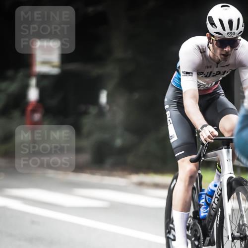 13.09.2026 - Stadtparktriathlon H.Heesch http://msf.ph/oto/10350661 13.09.2026 11:03:42 Radfahren 445, 470, 480, 540, 547, 685, 690, 694 meine-sportfotos.de