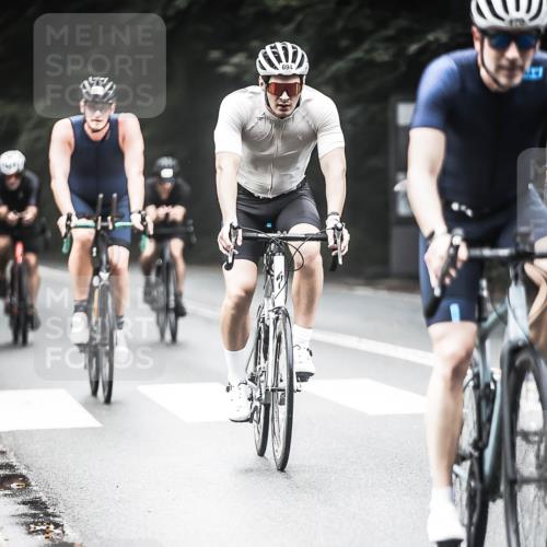13.09.2026 - Stadtparktriathlon H.Heesch http://msf.ph/oto/10350701 13.09.2026 11:03:47 Radfahren 445, 470, 480, 493, 498, 547, 653, 685, 690, 694 meine-sportfotos.de