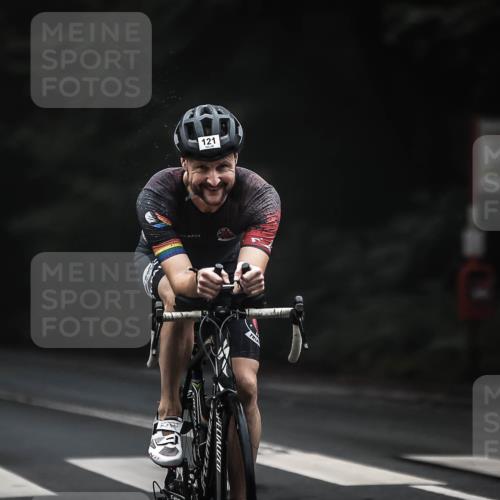13.09.2026 - Stadtparktriathlon H.Heesch http://msf.ph/oto/10350720 13.09.2026 09:20:05 Radfahren 102, 121 meine-sportfotos.de