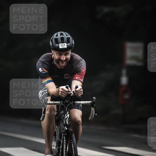 13.09.2026 - Stadtparktriathlon H.Heesch http://msf.ph/oto/10350727 13.09.2026 09:20:05 Radfahren 102, 121 meine-sportfotos.de