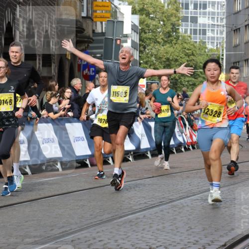 13.09.2026 - 21. swb-Marathon Bremen Strokosch-Dieckow http://msf.ph/oto/10350766 13.09.2026 10:54:36 Ziel 10359, 10503, 10577, 10631, 10749, 10837, 10884, 10996, 11099, 11118, 11290, 11329, 11361, 11476, 11765, 11843, 11989, 11998, 10589, 10608, 10704, 11040, 11174, 11569, 11874, 12519, 12800, 13526 meine-sportfotos.de