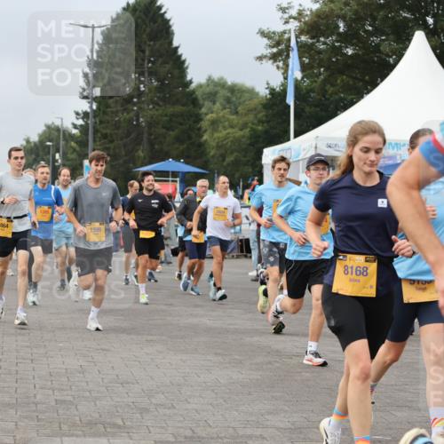 13.09.2026 - Kiel Lauf Andreas Tolksdorf http://msf.ph/oto/10350787 13.09.2026 09:55:38 Kiellinie 2864, 4300, 1599, 39, 8168, 5759 meine-sportfotos.de