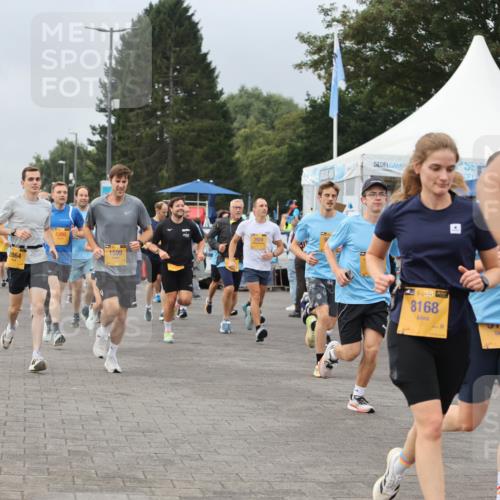 13.09.2026 - Kiel Lauf Andreas Tolksdorf http://msf.ph/oto/10350789 13.09.2026 09:55:38 Kiellinie 2864, 4300, 1599, 1, 39, 8168, 0109 meine-sportfotos.de