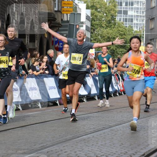 13.09.2026 - 21. swb-Marathon Bremen Strokosch-Dieckow http://msf.ph/oto/10350791 13.09.2026 10:54:36 Ziel 10359, 10503, 10577, 10631, 10749, 10837, 10884, 10996, 11099, 11118, 11290, 11329, 11361, 11476, 11765, 11843, 11989, 11998, 10589, 10608, 10704, 11040, 11174, 11569, 11874, 12519, 12800, 13526 meine-sportfotos.de