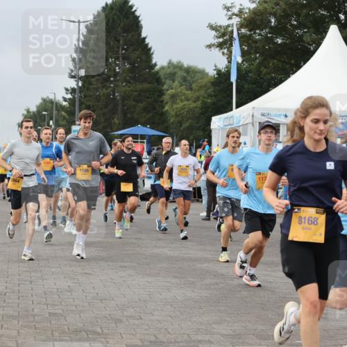 13.09.2026 - Kiel Lauf Andreas Tolksdorf http://msf.ph/oto/10350792 13.09.2026 09:55:38 Kiellinie 3, 2864, 4300, 1599, 39, 113, 12471, 8168 meine-sportfotos.de