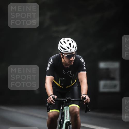 13.09.2026 - Stadtparktriathlon H.Heesch http://msf.ph/oto/10350798 13.09.2026 09:20:17 Radfahren 21, 82, 110 meine-sportfotos.de