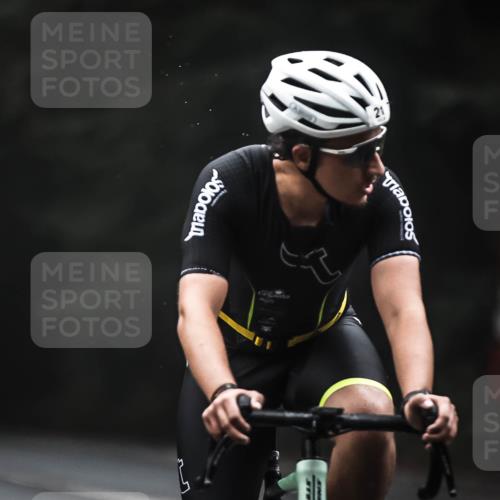 13.09.2026 - Stadtparktriathlon H.Heesch http://msf.ph/oto/10350813 13.09.2026 09:20:18 Radfahren 21, 82, 110 meine-sportfotos.de