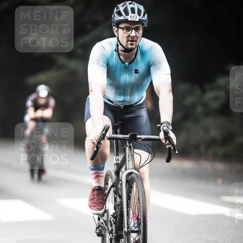 13.09.2026 - Stadtparktriathlon H.Heesch http://msf.ph/oto/10350829 13.09.2026 11:04:00 Radfahren 466, 506, 536, 643, 688 meine-sportfotos.de