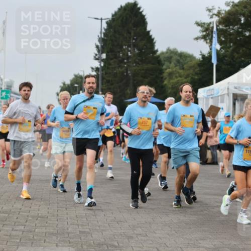 13.09.2026 - Kiel Lauf Andreas Tolksdorf http://msf.ph/oto/10350890 13.09.2026 09:55:41 Kiellinie 9459, 757, 11885 meine-sportfotos.de