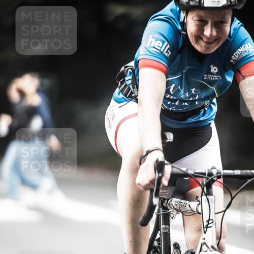 13.09.2026 - Stadtparktriathlon H.Heesch http://msf.ph/oto/10350940 13.09.2026 11:04:07 Radfahren 466, 506, 536, 539, 688 meine-sportfotos.de