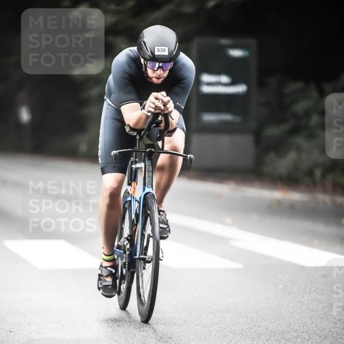 13.09.2026 - Stadtparktriathlon H.Heesch http://msf.ph/oto/10350953 13.09.2026 11:04:11 Radfahren 466, 506, 539 meine-sportfotos.de