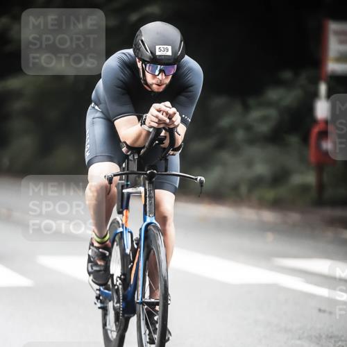 13.09.2026 - Stadtparktriathlon H.Heesch http://msf.ph/oto/10350963 13.09.2026 11:04:11 Radfahren 466, 506, 539 meine-sportfotos.de
