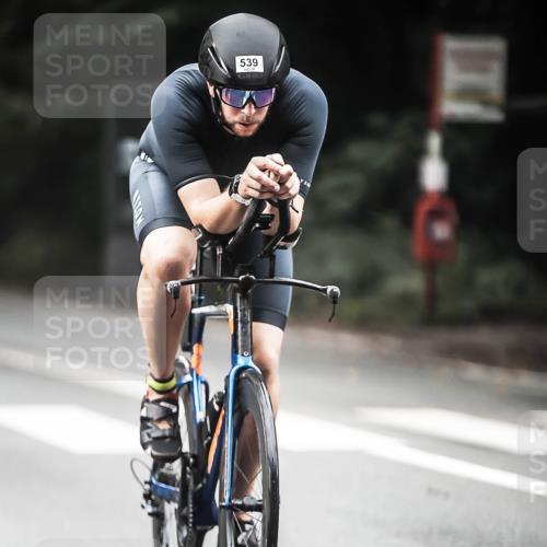 13.09.2026 - Stadtparktriathlon H.Heesch http://msf.ph/oto/10350970 13.09.2026 11:04:12 Radfahren 466, 539, 636 meine-sportfotos.de