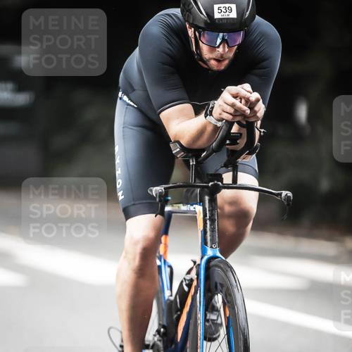 13.09.2026 - Stadtparktriathlon H.Heesch http://msf.ph/oto/10350978 13.09.2026 11:04:12 Radfahren 466, 539, 636 meine-sportfotos.de