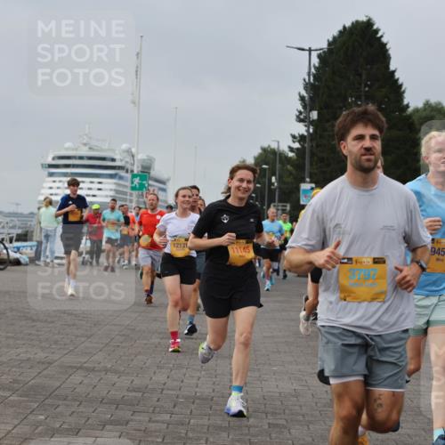 13.09.2026 - Kiel Lauf Andreas Tolksdorf http://msf.ph/oto/10350985 13.09.2026 09:55:43 Kiellinie 12131, 11145, 4, 38, 38, 3797, 9459, 665, 3 meine-sportfotos.de
