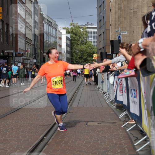 13.09.2026 - 21. swb-Marathon Bremen Strokosch-Dieckow http://msf.ph/oto/10350992 13.09.2026 11:13:35 Ziel 10330, 10491, 10766, 10799, 10880, 11027, 11078, 11902, 12010, 10484, 10545, 10883, 10889, 11084, 11392, 11670, 11954, 11999, 12280, 12460, 12521 meine-sportfotos.de