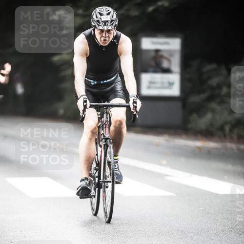 13.09.2026 - Stadtparktriathlon H.Heesch http://msf.ph/oto/10350996 13.09.2026 11:04:17 Radfahren 408, 539, 636 meine-sportfotos.de