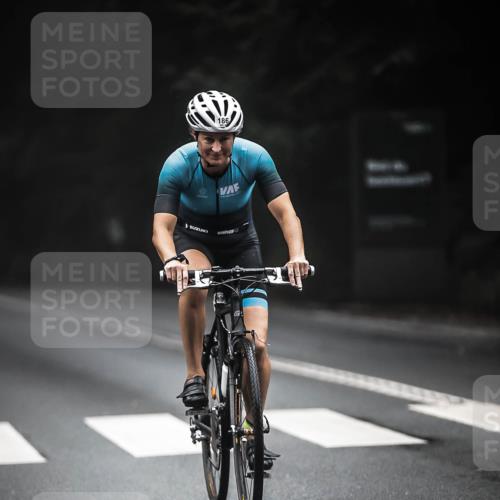 13.09.2026 - Stadtparktriathlon H.Heesch http://msf.ph/oto/10351003 13.09.2026 09:20:52 Radfahren 133, 138, 186 meine-sportfotos.de