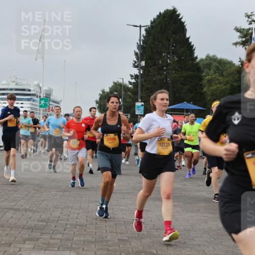 13.09.2026 - Kiel Lauf Andreas Tolksdorf http://msf.ph/oto/10351040 13.09.2026 09:55:45 Kiellinie 3911, 7466, 12131, 11145 meine-sportfotos.de