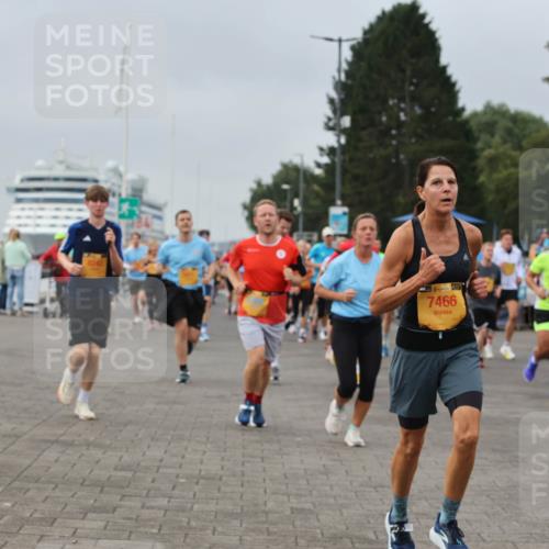 13.09.2026 - Kiel Lauf Andreas Tolksdorf http://msf.ph/oto/10351076 13.09.2026 09:55:46 Kiellinie 138, 7466, 1213 meine-sportfotos.de