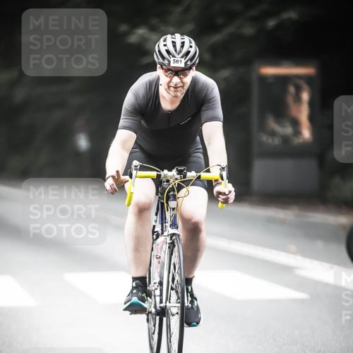 13.09.2026 - Stadtparktriathlon H.Heesch http://msf.ph/oto/10351105 13.09.2026 11:04:29 Radfahren 561, 600 meine-sportfotos.de